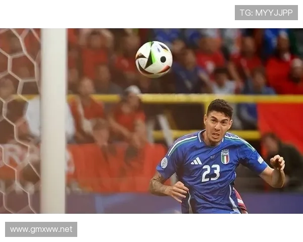 意甲巴斯托尼后防