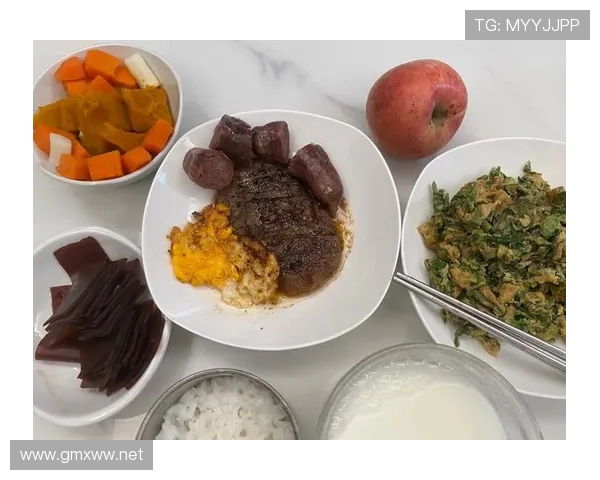 黄雅琼的日常：凌晨四点打卡训练，下午喝杯奶茶都要算卡路里